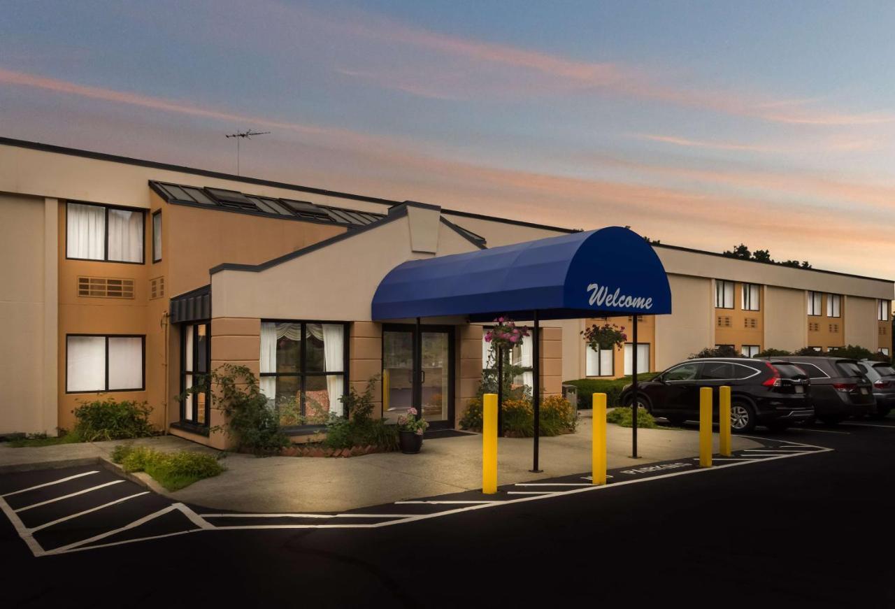 All Seasons Inn & Suites Smithfield Eksteriør bilde