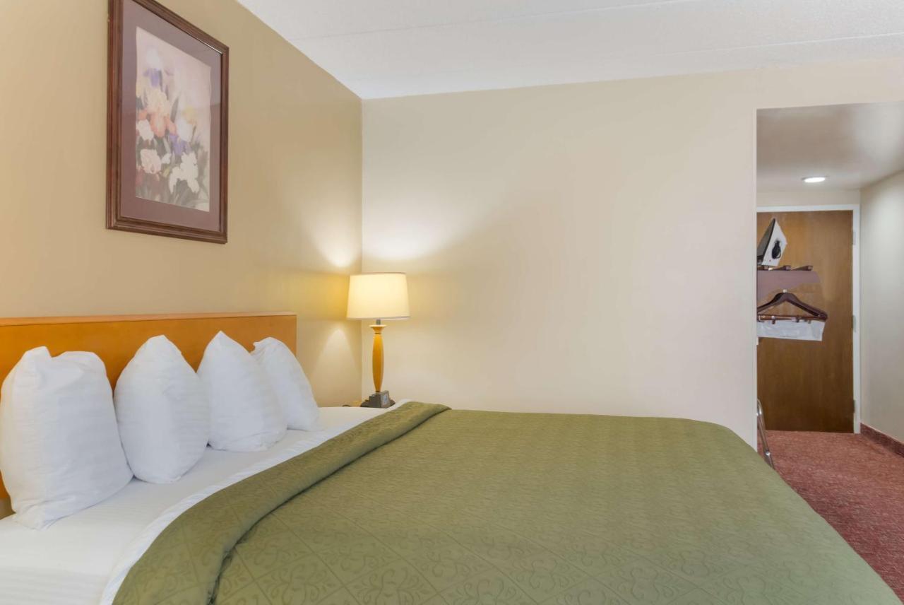 All Seasons Inn & Suites Smithfield Eksteriør bilde