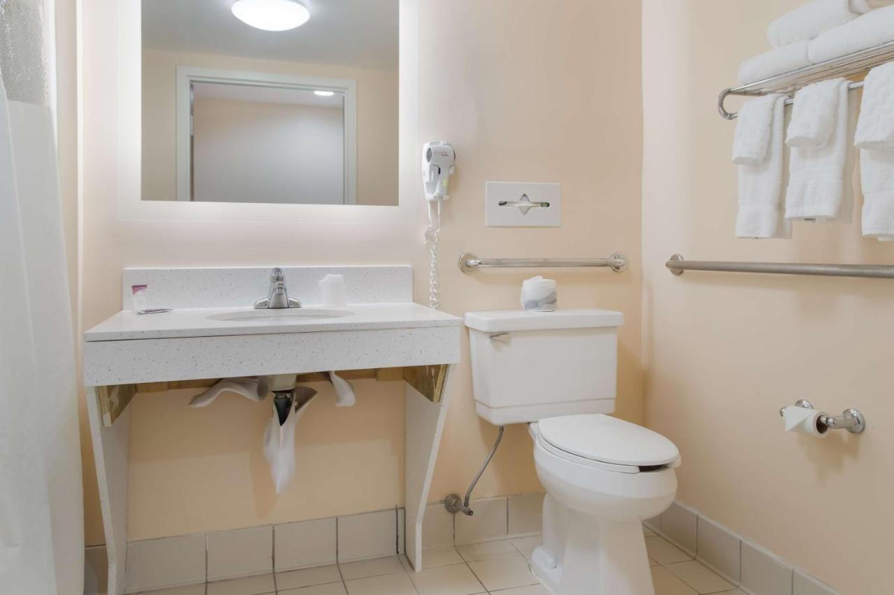 All Seasons Inn & Suites Smithfield Eksteriør bilde