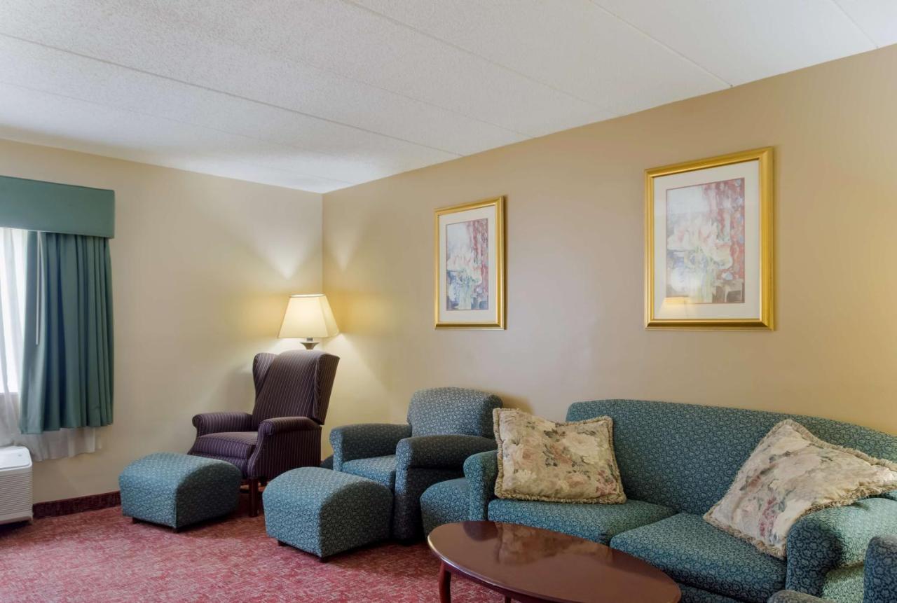 All Seasons Inn & Suites Smithfield Eksteriør bilde