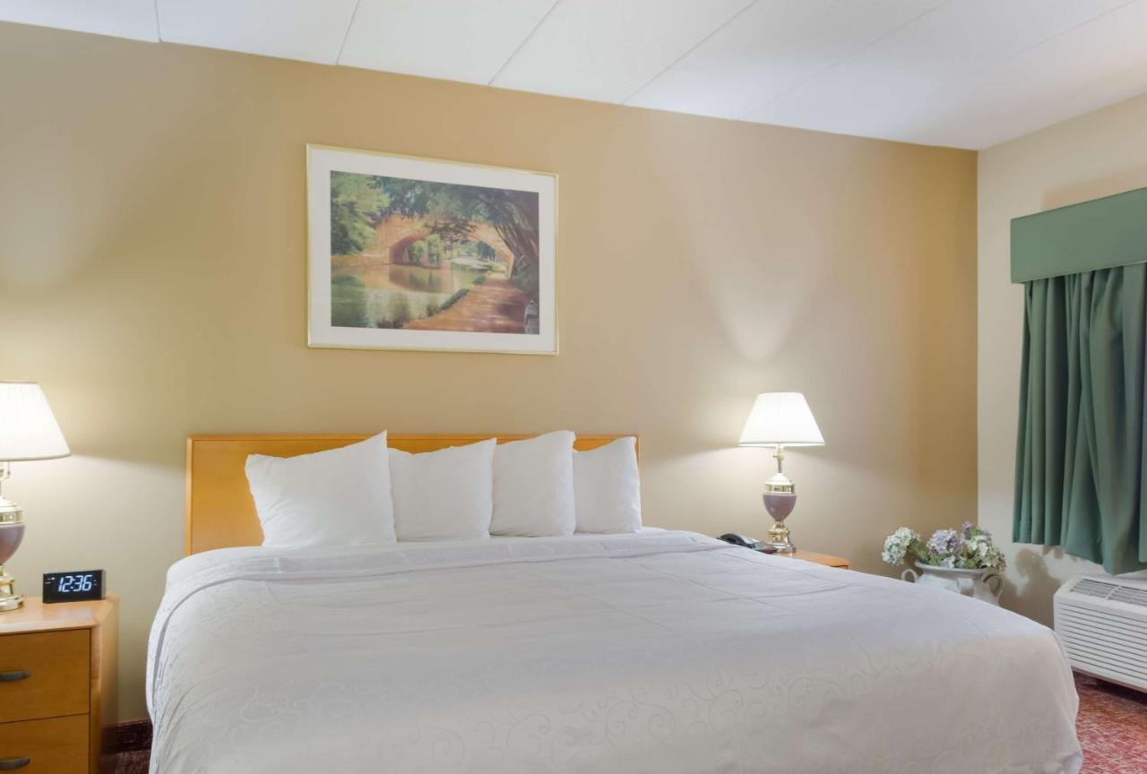 All Seasons Inn & Suites Smithfield Eksteriør bilde